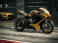 AMG15170_005_034_quadra#107