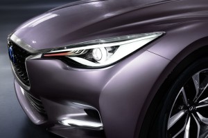 infinti-q30-q30_20_headlight_bright_hires