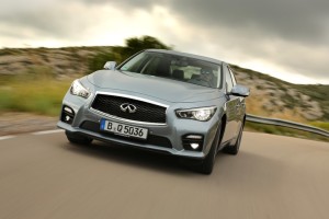 Infiniti Q50_4