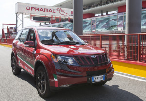 Mahindra SUV500 - CIV Safety Car