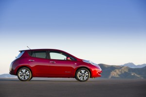 nissan-leaf-si-conferma-il-veicolo-100-elettrico-bestseller-in-europa-raggiungendo-il-record-di-vendite-nel-2013-103104_1_5