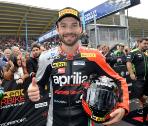 aprilia-vince-ad-assen-0000000335-1apriliaracing_guintoli