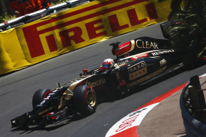 Romain Grosjean Lotus E22 Renault