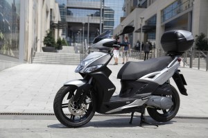 kymco-agility-r16-plus-disponibile-presso-i-rivenditori-anche-con-nuove-motorizzazioni-50cc-kymco-agility-200i-r16-plus_7313