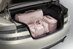 le-aston-martin-personalizzate-da-q-in-mostra-a-pebble-beach-luggage-in-boot