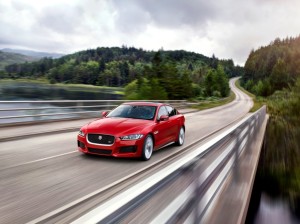 JAGUAR_XE_S_DYNAMIC_01