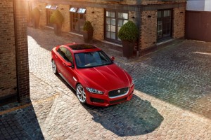 JAGUAR_XE_S_LONDON_01