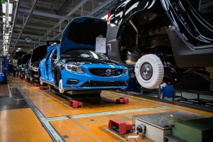 Volvo Cars starts production of the new Volvo S60 and V60 Polestar