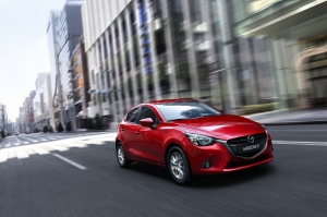 Mazda2_2014_action_01__jpg72