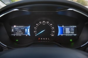 FordMondeo-Hybrid_17