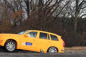 154844_Volvo_XC90_crash_test