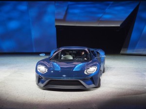 108594_Ford_GT_1