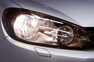 HEADLIGHT_WHITE SIDE ON