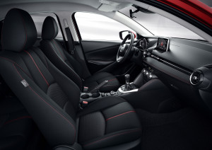 mazda2_2014_interior_2