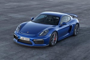 quando-il-made-in-germany-e-affascinato-dal-made-in-italy-firmato-alcantara-porsche-cayman-gt4-nuovo-membro-della-famiglia-gt-di-porsche-p15_0061_a4_rgb