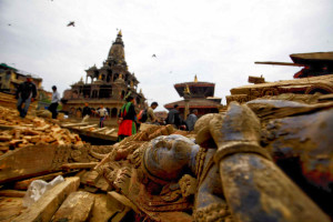 Sisma Nepal, migliaia di vittime e la terra torna a tremare