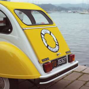 per-la-mitica-2cv-lultimo-raggio-di-soleil-citroen-italia-e-la-sua-mission-impossible-far-nascere-una-serie-speciale-mai-nata-s05