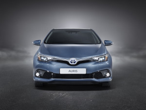 toyota-new-auris-more-style-and-new-engines-auris_stu_03_dpl_2015_full_front