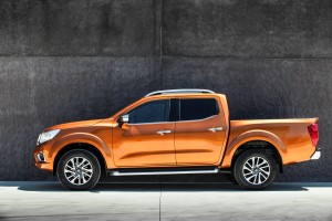 the-all-new-nissan-np300-navara-raising-the-bar-for-style-and-performance-in-the-pick-up-market-images136255_1_5