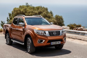 the-all-new-nissan-np300-navara-raising-the-bar-for-style-and-performance-in-the-pick-up-market-images136272_1_5