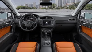 media-Nuova Tiguan R-Line_DB2015AU01354