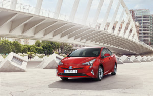 toyota-new-prius-the-rebirth-of-the-pioneer-prius_10_sept2015