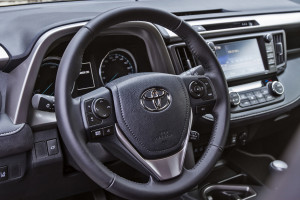 Toyota Rav4 Hybrid Interior LQ  (10)