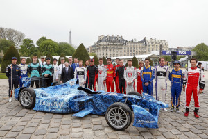 Celebrating Earth Day with the Formula E Drivers. Paris e-Prix, Paris, France, Europe. Friday 22 April 2016 Photo: Adam Warner /LAT/FE ref: Digital Image _L5R6641