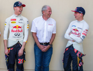 daniil-kvyat-helmut-marko-max-verstappen-red-bull_3391321