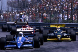 martini-in-pista-con-la-minardi-a-detroit-1988