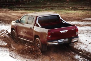 HILUX_Exterior_39_DPL__mid