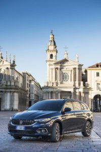 161006_fiat_tipo-station-wagon_01