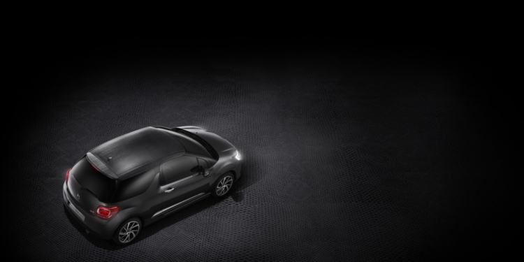 DS 3 Black Lezard