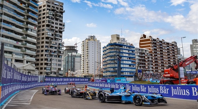 renault edams uruguay