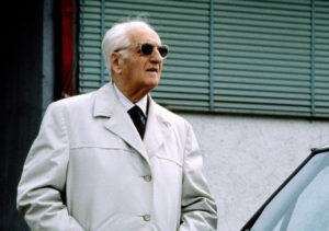 180007-cor_enzo-ferrari