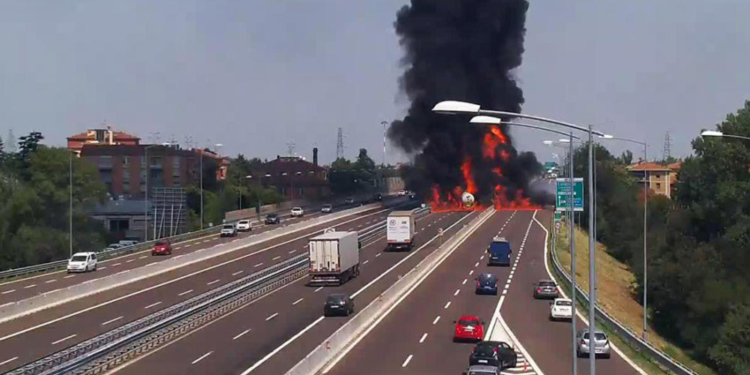 incidente bologna