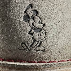 M’s_Desert_Boot_Sand_Suede_Mickey_Mouse_Detail_2_DIGITAL-min