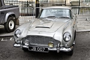 Aston Martin 007