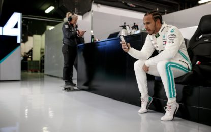 Hamilton difende i fans e attacca le pay-TV