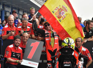 alvaro-bautista-celebrating-the-victory-2