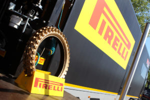 pirelli-tyre-in-gold-to-celebrate-tim-gajser