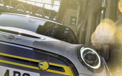 A Francoforte debutto elettrico per la MINI Cooper SE