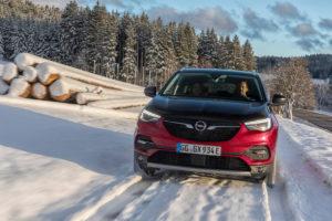 Opel Grandland X Hybrid4