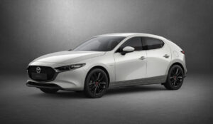 2020_100thSV_STD05_EU_LHD_Mazda3_HB_Ext_FQ