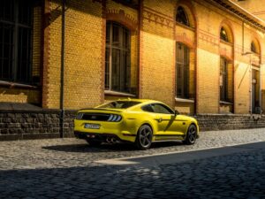 FordMustangMach1_GrabberYellow_003