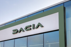 2022 – Story Dacia – Dealerships see Dacias new face