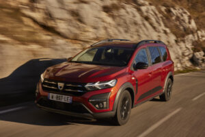 2022 – New Dacia Jogger Extreme Terracotta Brown