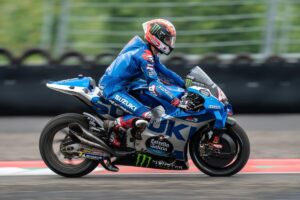 2022_IRTATest_Mandalika_MotoGP_Brembo_Action_Suzuki-07305