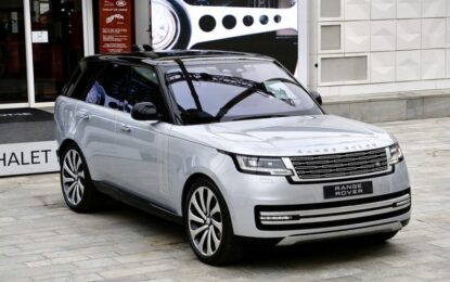La nuova Range Rover si racconta a Courmayeur