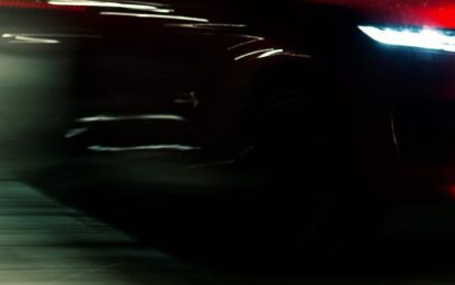 Nuova Range Rover Sport: prime immagini in attesa del reveal